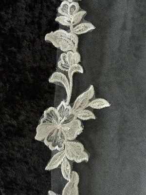 Sequined Floral Vine Lace Waltz Length Wedding Veil C640