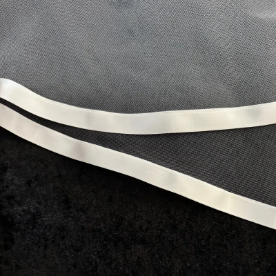 Two Layer Ribbon Edge Knee Length Wedding Veil V6918