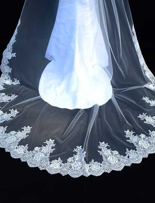Scallop Chantilly Lace Royal Cathedral Wedding Veil CF956