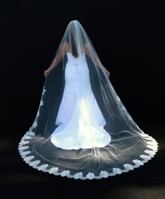 Scalloped Chantilly Lace Royal Cathedral Wedding Veil CF959