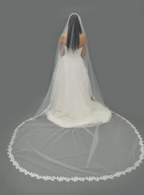 Royal Cathedral Lace Mantilla Wedding Veil E1661