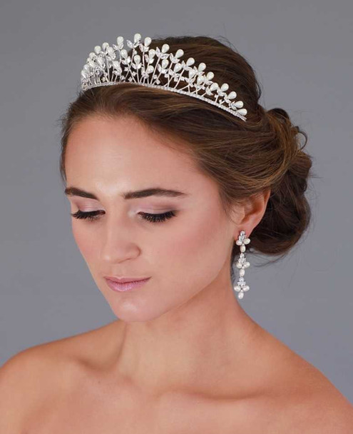 Pearl and CZ Classic Wedding Tiara in Silver Plating display picture 2