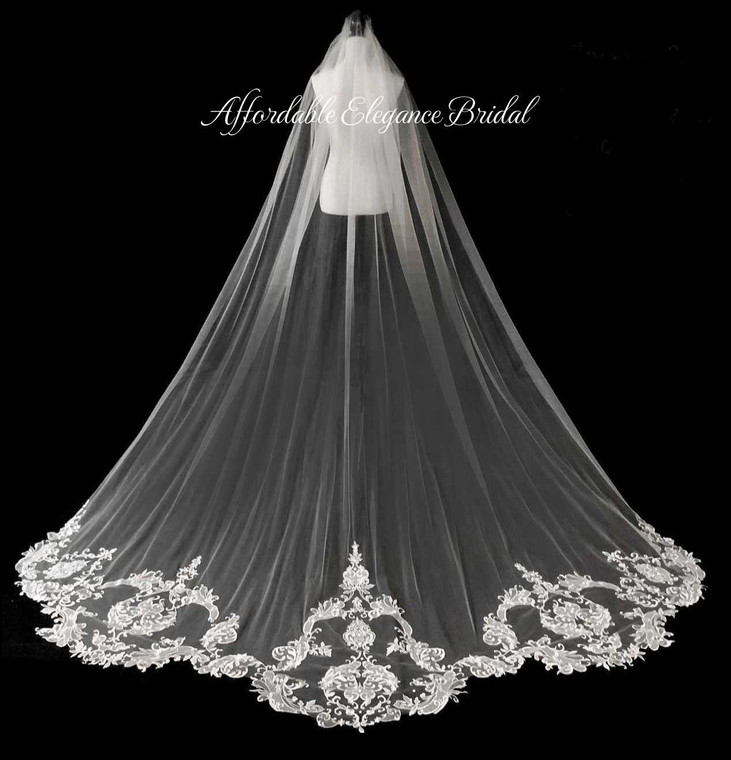 Scallop Royal Cathedral Wedding Veil with Scroll Alencon Lace