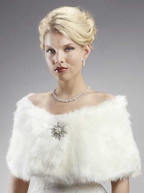 Ivory Cream Faux Fox Fur Bridal Stole Wrap