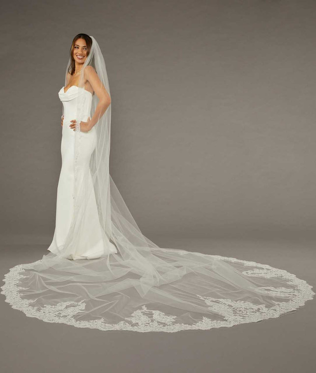 Regal Cathedral Wedding Veil with Scroll Lace Envogue V2495WRC