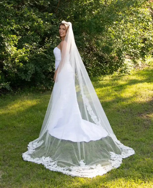 Heavily Beaded Lace Scallop Royal Cathedral Wedding Veil CF931