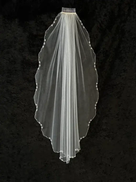 Crystal Beaded Wavy Scallop Knee Length Wedding Veil C638