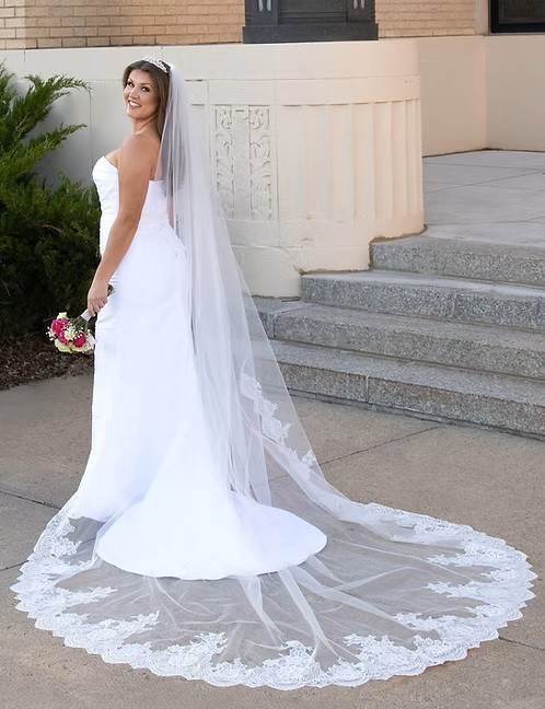 Scallop Chantilly Lace Royal Cathedral Wedding Veil CF956