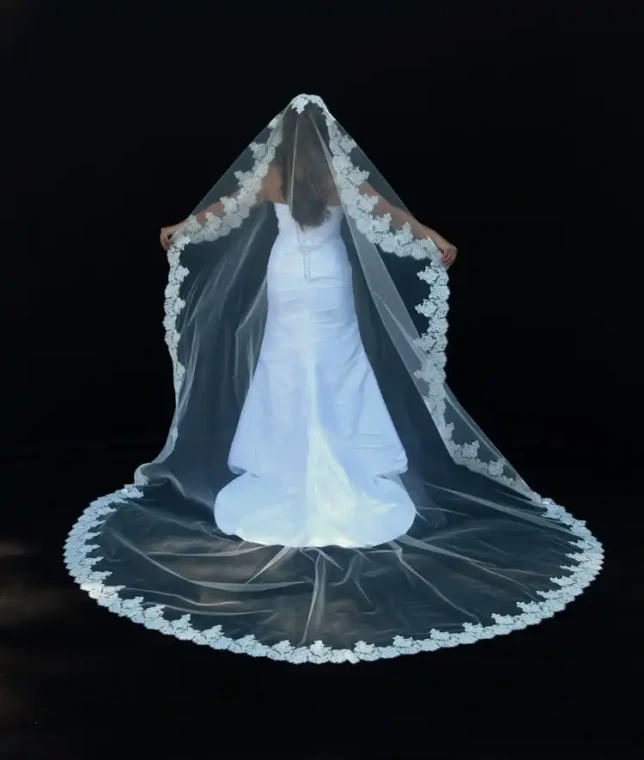 Chantilly Lace Mantilla Royal Cathedral Wedding Veil CF962