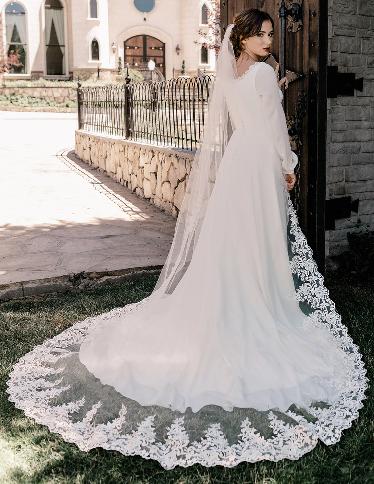 Lace Wedding Veils at Affordable Elegance Bridal