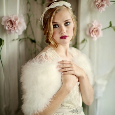 Ivory Vintage Inspired Marabou Feather Bridal Stole display picture 1
