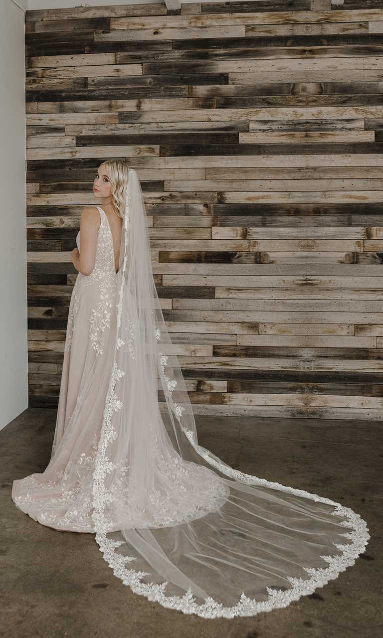 Envogue Royal Cathedral Bridal Veil | V2390RC