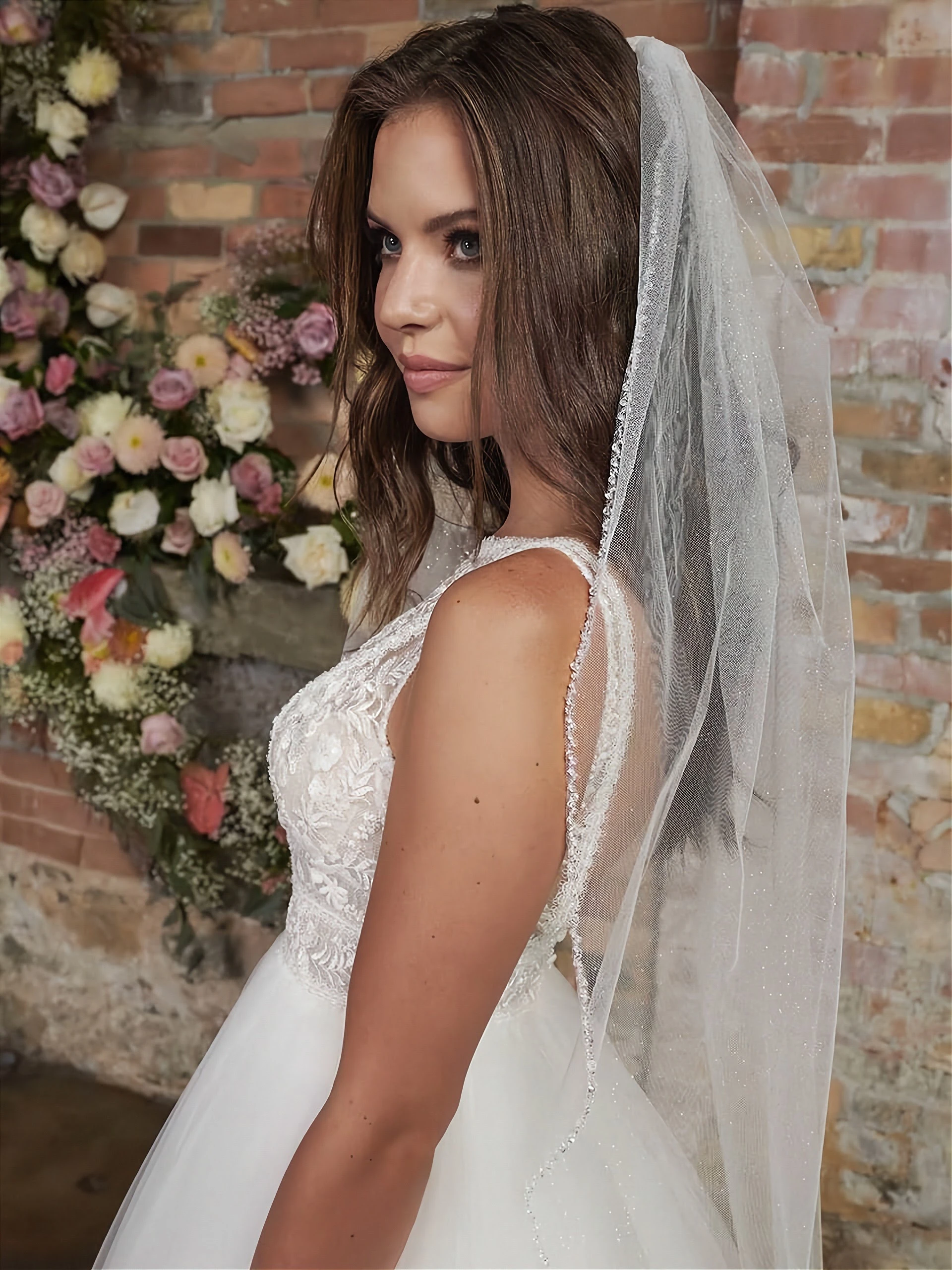 CLEAR STRONG SHOT α & CLEAR FOOT VEIL Glitter Tulle Fingertip Wedding Veil with Clear Beaded Edge