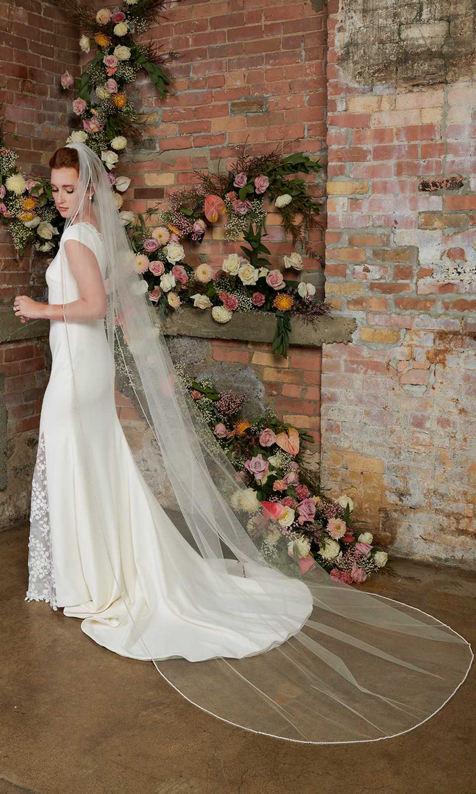 Cathedral Wedding Veil with Beaded Pearl Edge Envogue display picture 1