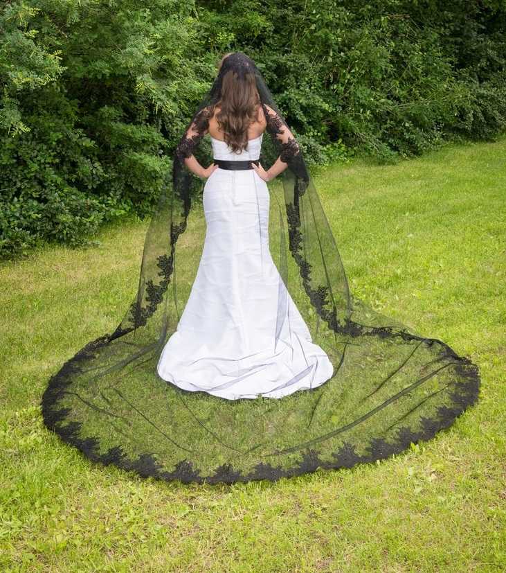 Black Lace Mantilla Royal Cathedral Wedding Veil CF907
