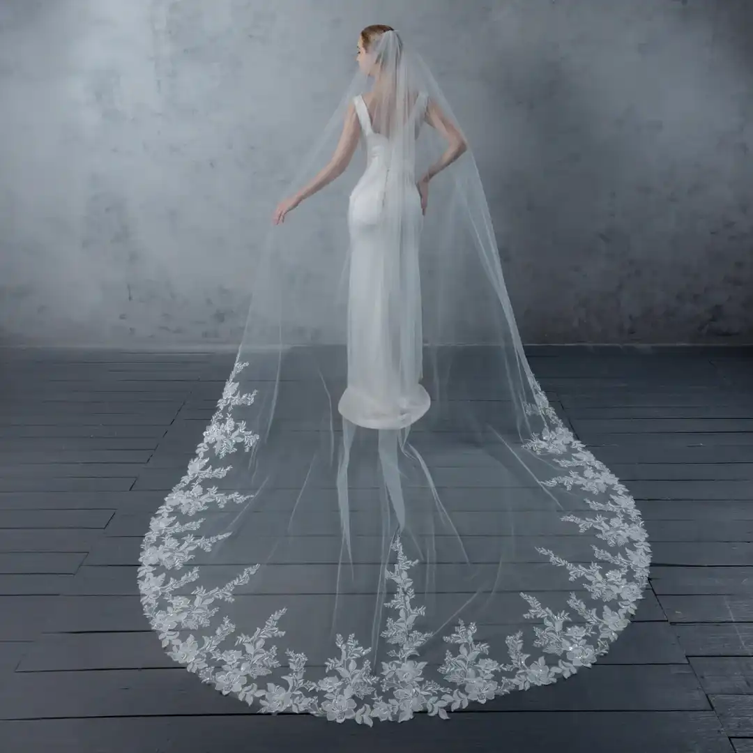 Royal Cathedral Wedding Veil with Trailing Vine Floral Lace display picture 2