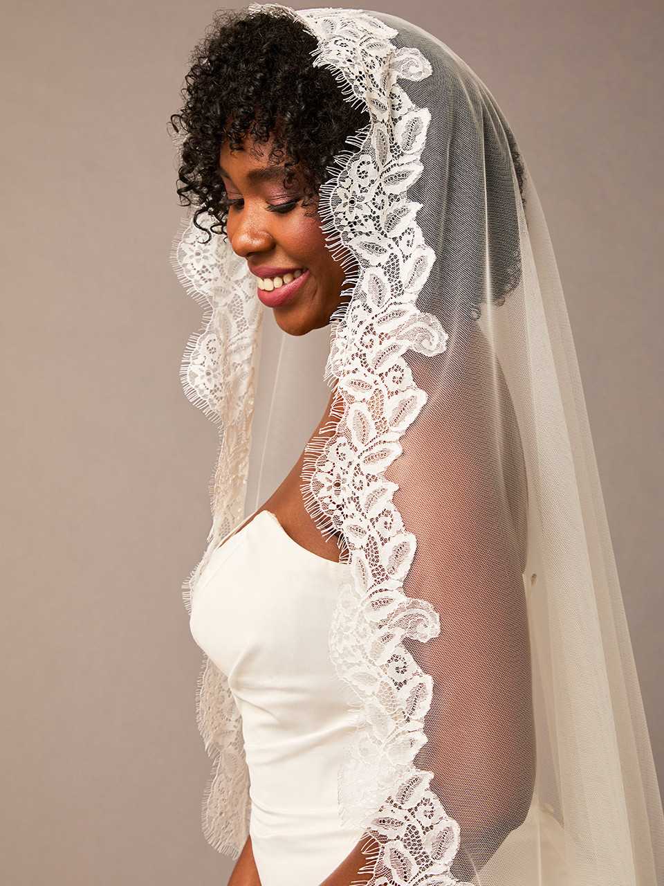 Fingertip Chantilly Lace Mantilla Wedding Veil V2692SF-ML