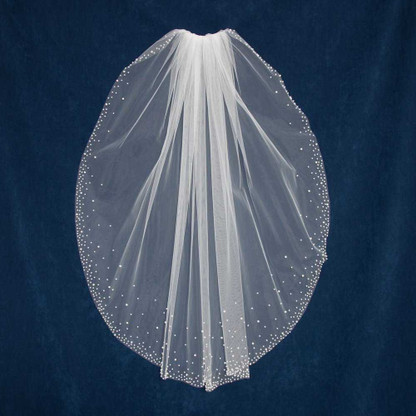 Fingertip-Wedding-Veil-with-