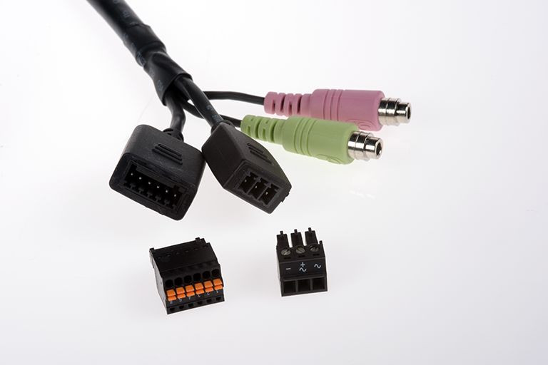 AXIS P55/Q60 Multi-connector Cable, 16.4 ft 5502-491