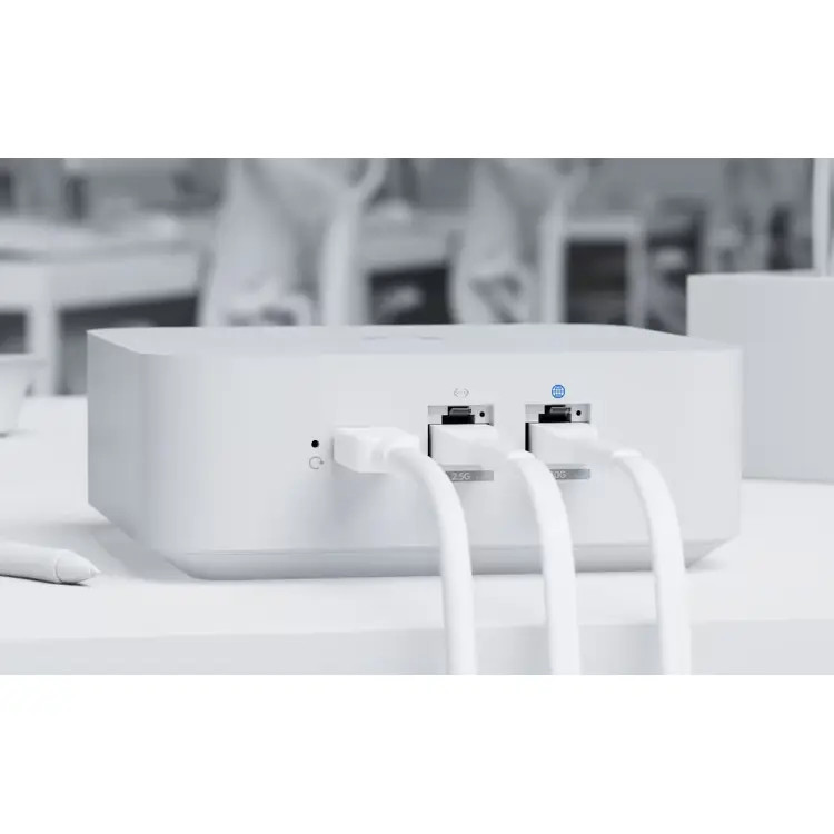 Ubiquiti UX7 Compact 10G Cloud Gateway with Integrated WiFi 7