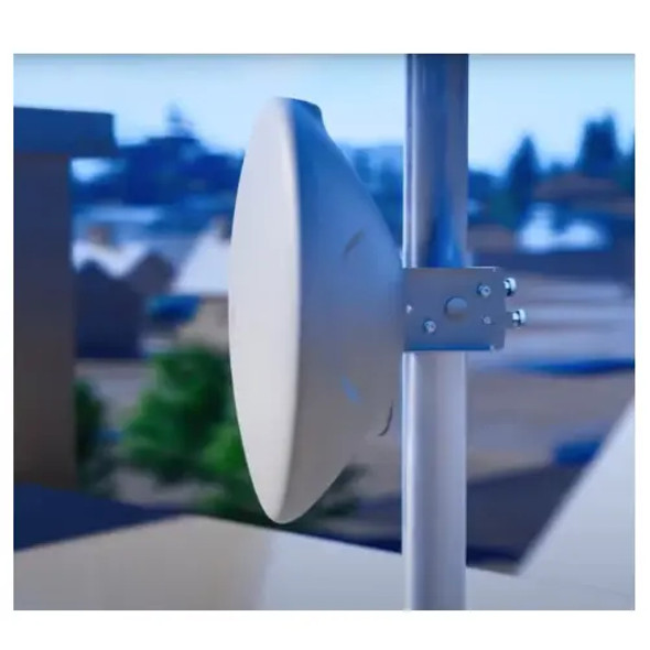 Ubiquiti WAVE-LR 60 GHz PtMP Wireless Station with Wave Technology - 1 Ubiquiti WAVE-LR 60 GHz PtMP Wireless Station with Wave Technology - 1