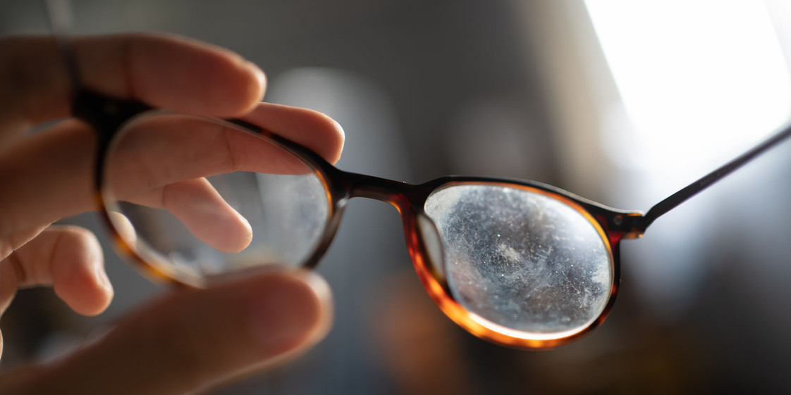 Remove Scratches From Glasses Lenses: Effective DIY Solutions