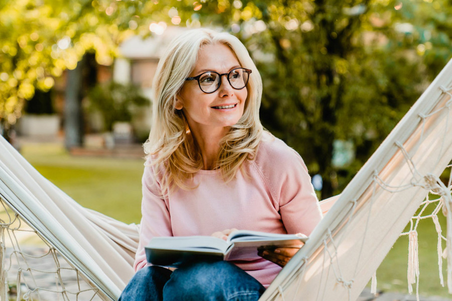 Debby Burk Optical - Unique Reading Glasses