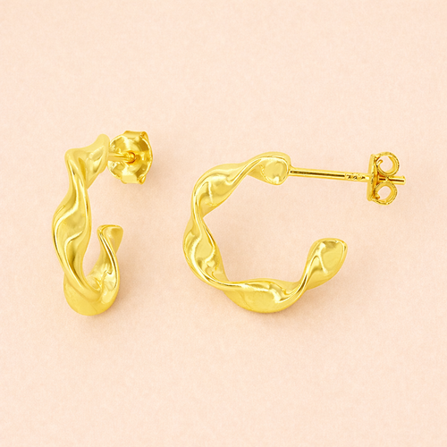 The Twisted Round Studs