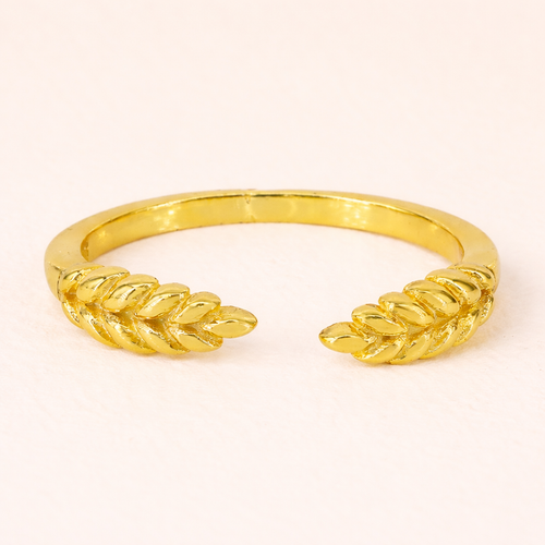 The Aurelia Leaf Ring