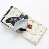 Wee Gallery: Peek-a-boo Ocean—Baby Will Love Exploring With These Ocean Friends in the Peekaboo Ocean Soft Book