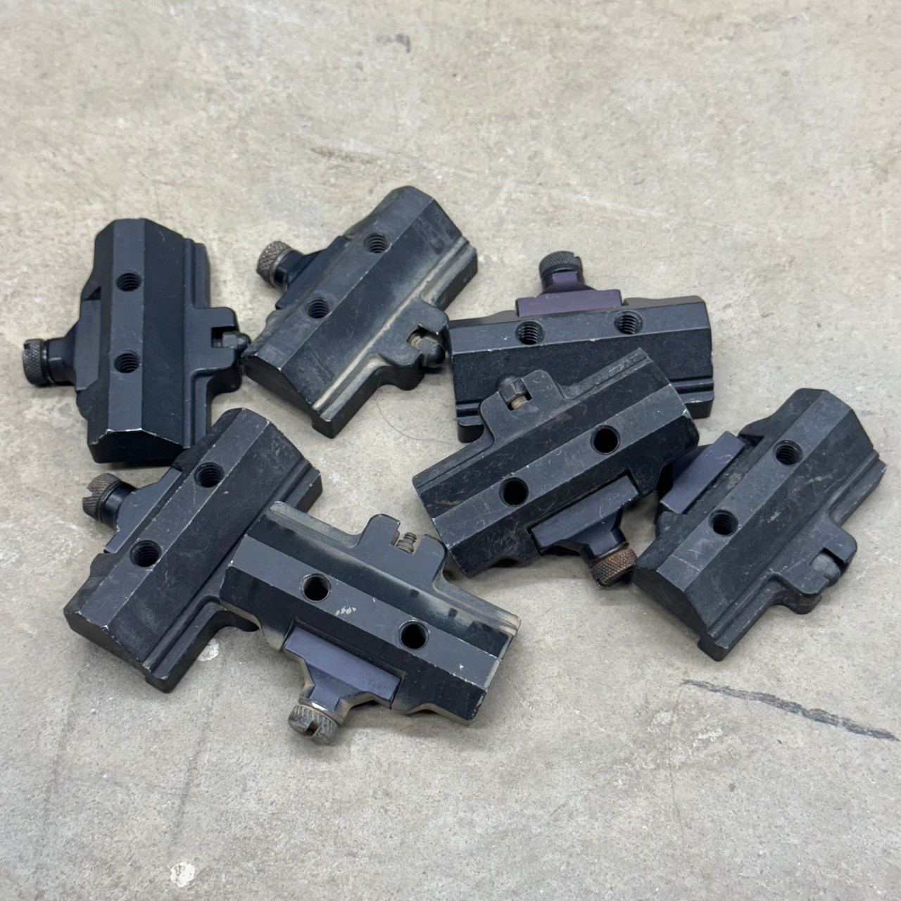 AN/PEQ2 & AN/PAQ4 Rail Mount Low Pro (RIS)