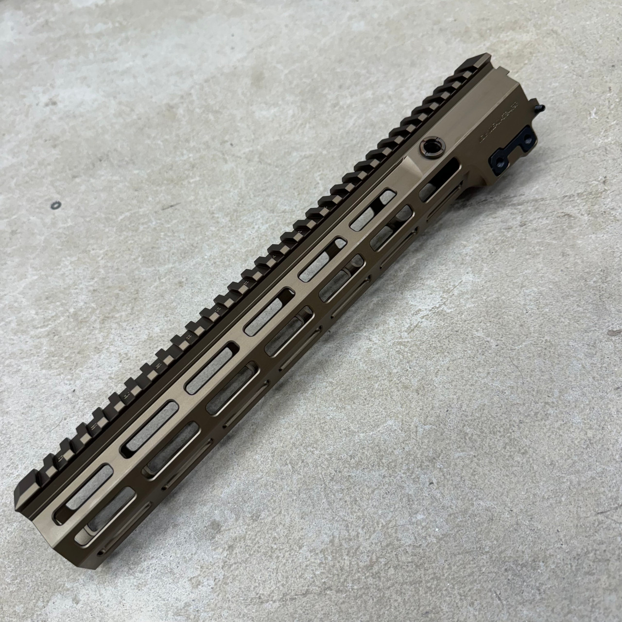 最終値下げ　GEISSELE SMR MK16 M-LOK 9.3インチ DDC mk16-ddc-93-01-wide__74942.