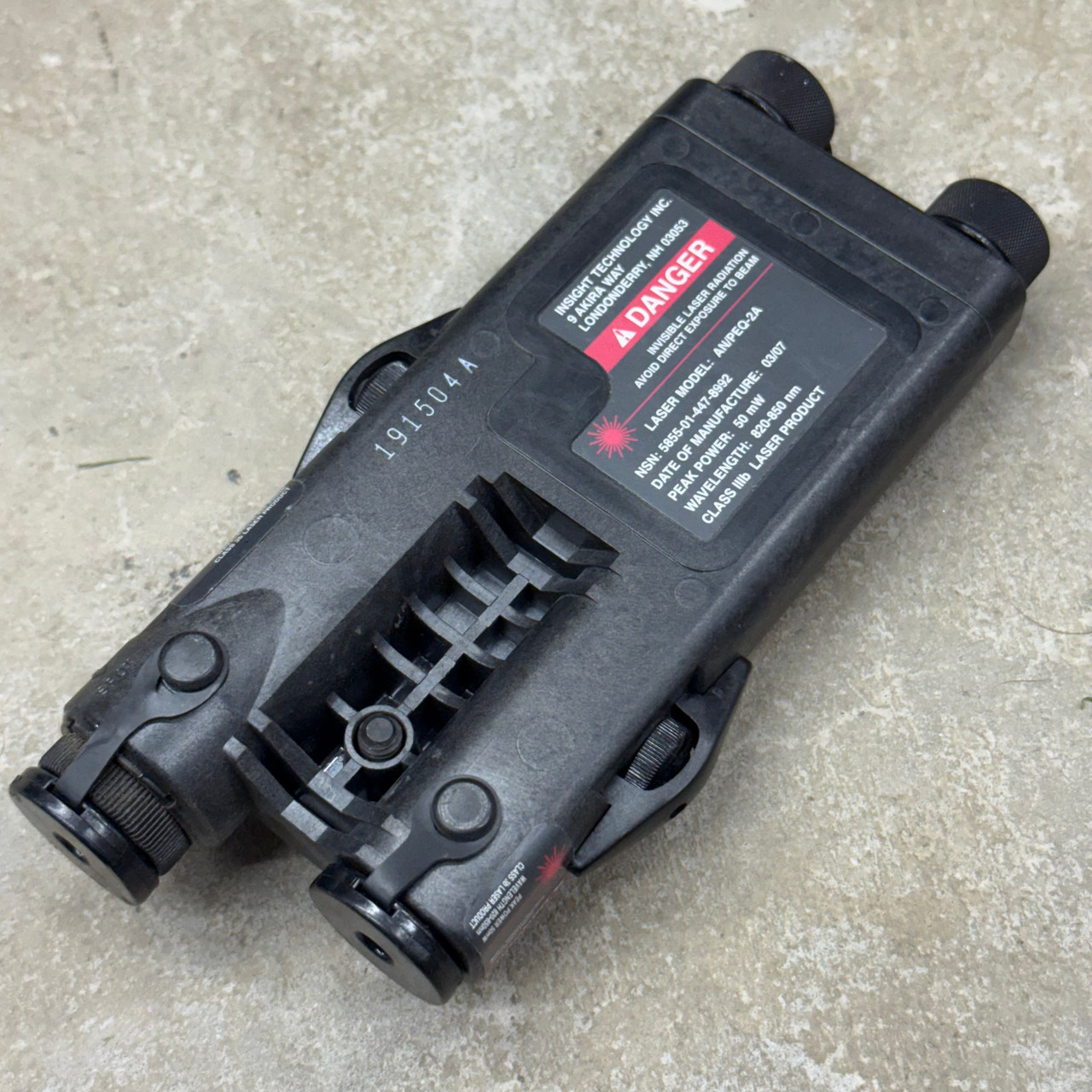 米軍実物 Insight Technology PEQ RMT-400-A8 Insight RMT-400