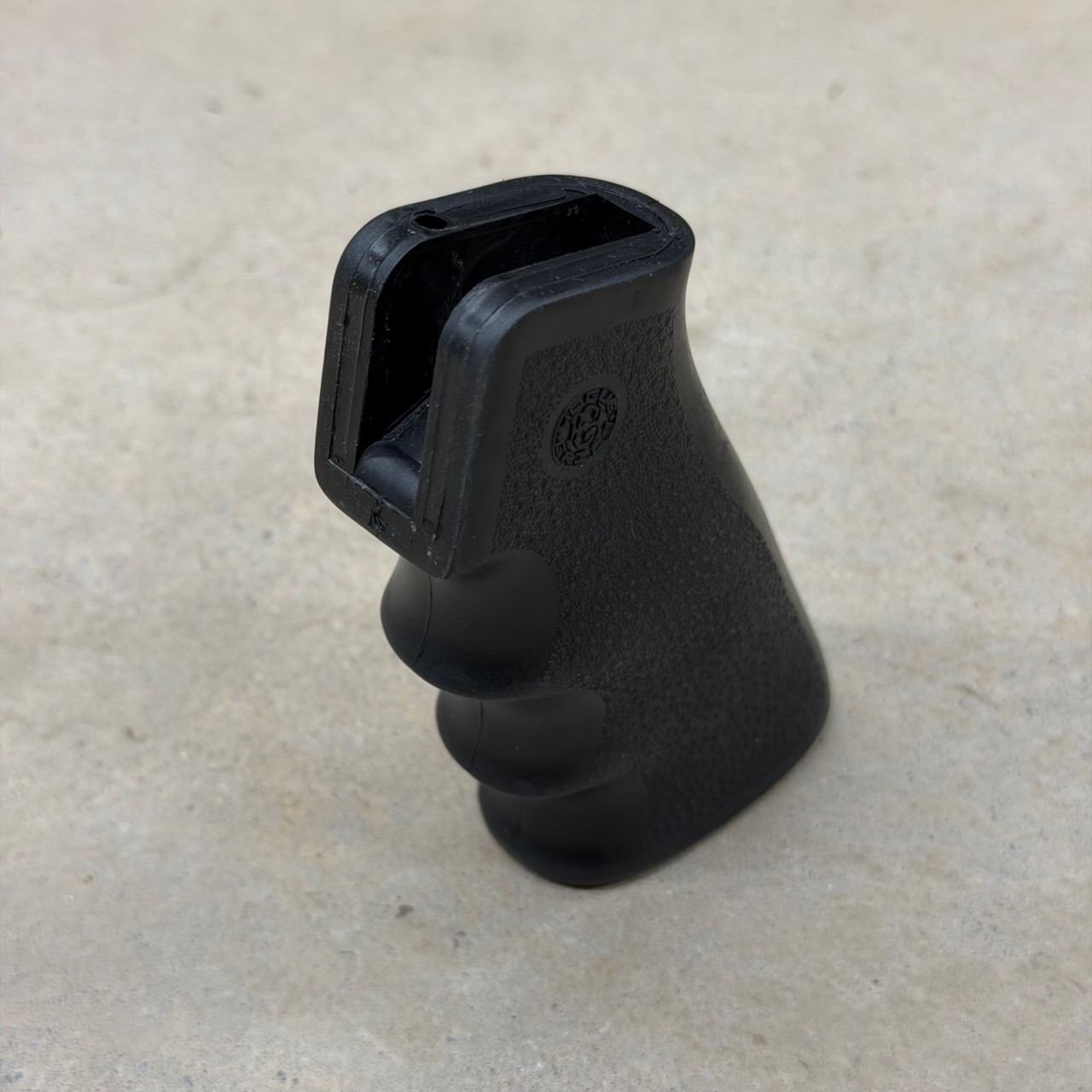 HOGUE AR-15 PISTOL GRIP 実物 Surplus First Gen Hogue AR-15 Pistol Gri[