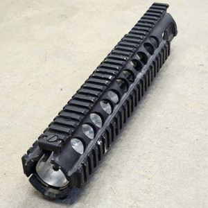 Surplus Knights Armament M5 RAS Quad Rail Forend Assembly Surplus Knights Armament M5 RAS Quad Rail Forend Assembly