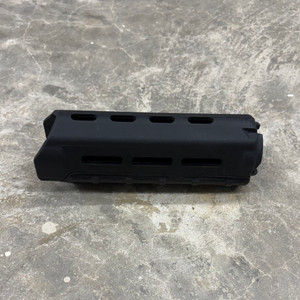Surplus Magpul MOE Carbine Length Handguard Black