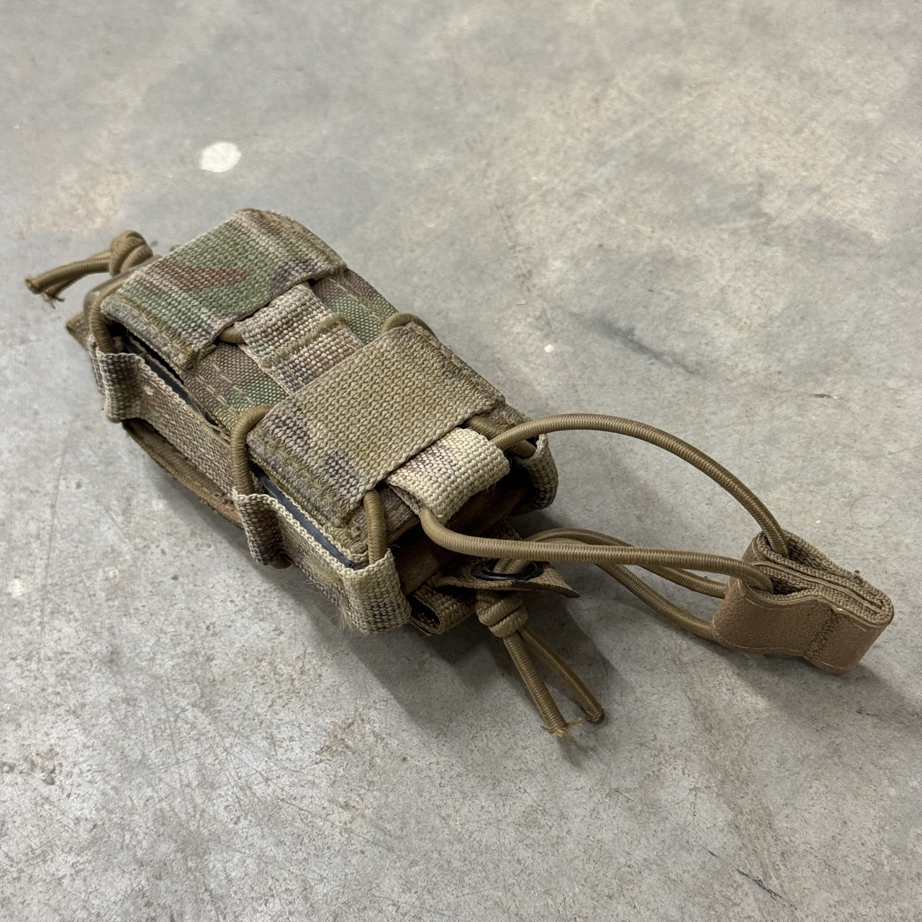 TYR TACTICAL COMBAT ADJUSTABLE PISTOL MAG POUCH HAPPY-MULTICAM W/O