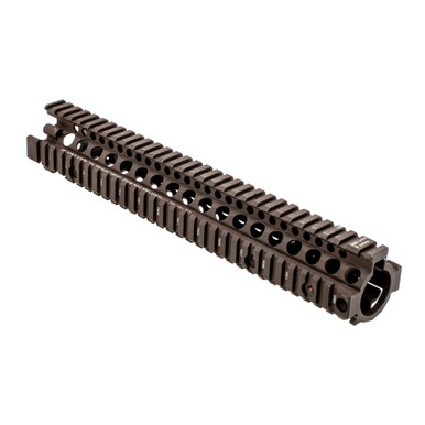 Daniel Defense M4A1 RIS II Rail FDE