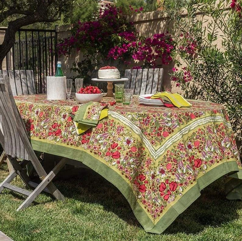 71" x 142"Jardin Red/Green Tablecloth