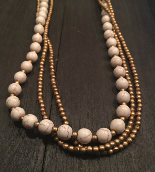 Golden thread and white Beads Necklace