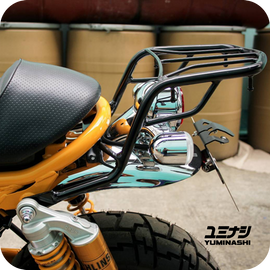 YUMINASHI REAR RACK, BLACK (STD) (Z125 MONKEY 4-SPEED & 5-SPEED) (81200-K0F-001ZB)