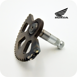 GENUINE HONDA SPINDLE COMP., KICK STARTER (AIR BLADE125 / BEAT110 / DIO110 / CLICK125) (28250-KZR-600)