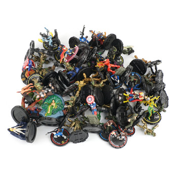 WizKids HeroClix Mixed Lot of Miniatures