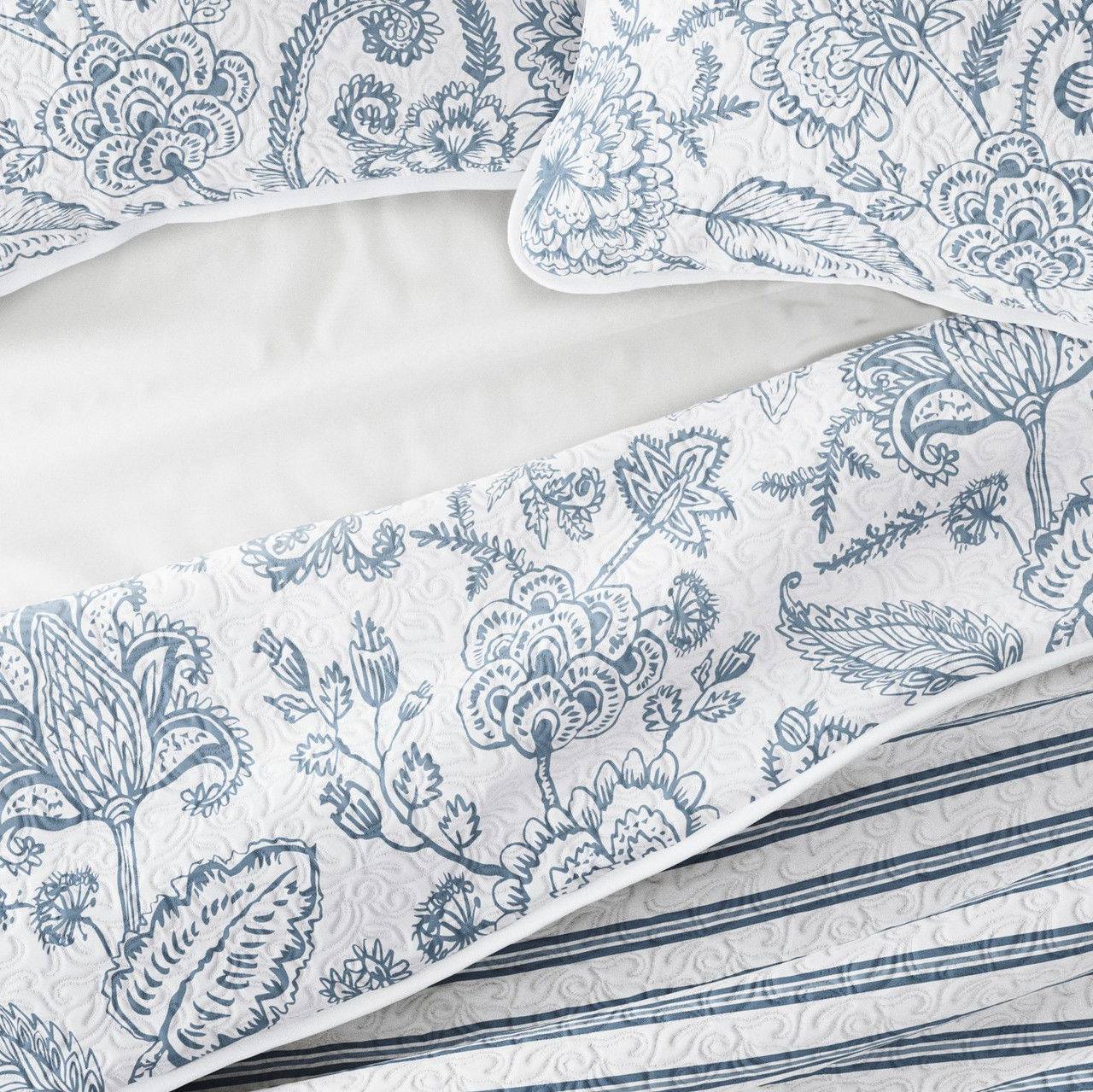 iEnjoy Home Quilt Coverlet - Thumbnail 3