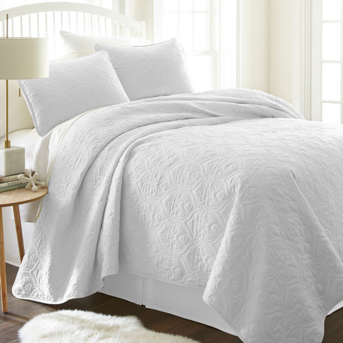 3-Piece Damask Quilted Coverlet Set ienjoy home