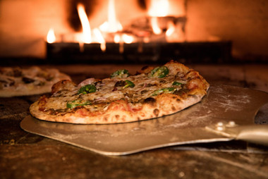 De lekkerste pizza’s maak je in een pizza oven buiten in de achtertuin? 3 Tips!