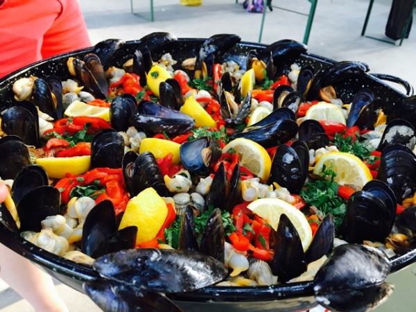 paella met gambas en mosselen