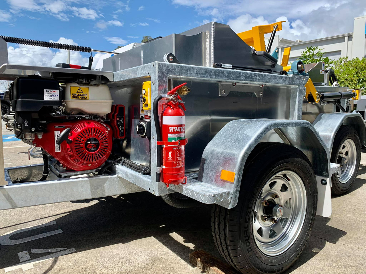 Bin Wash System - Trailer Close up 1