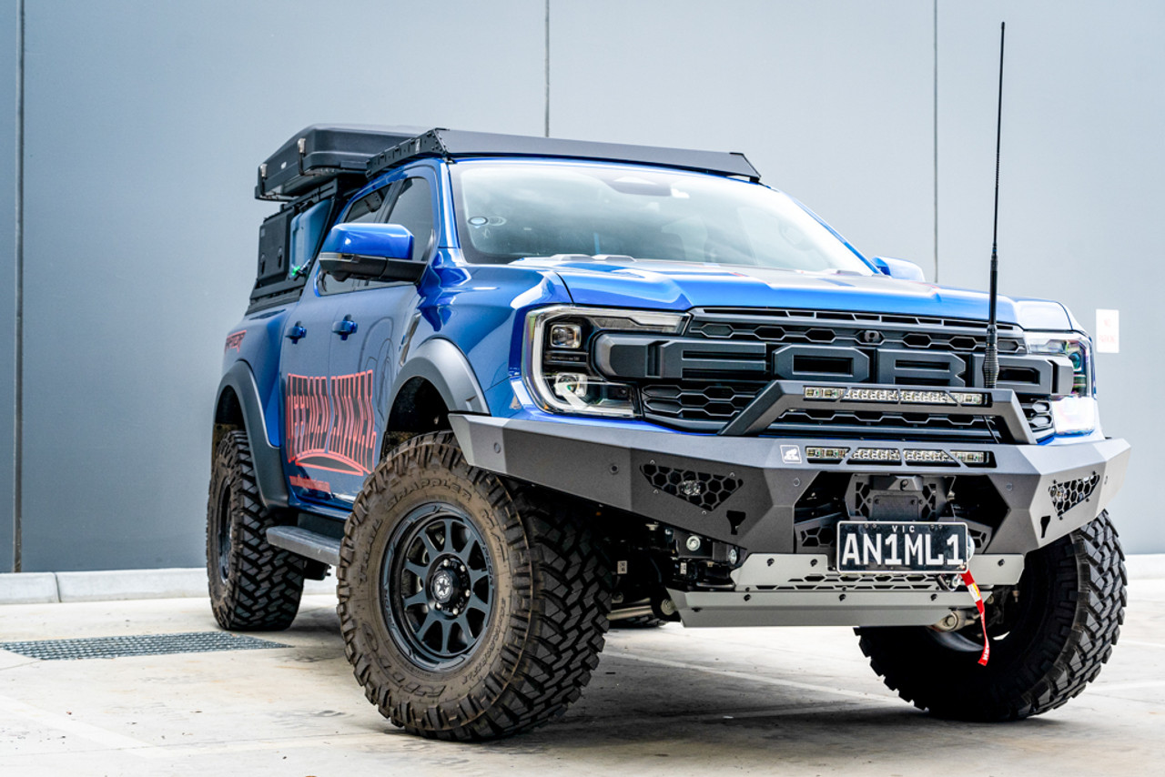 Ranger Rapter Gen 2 Predator bar with optional stealth hoop and 2 x 22" LED light bars