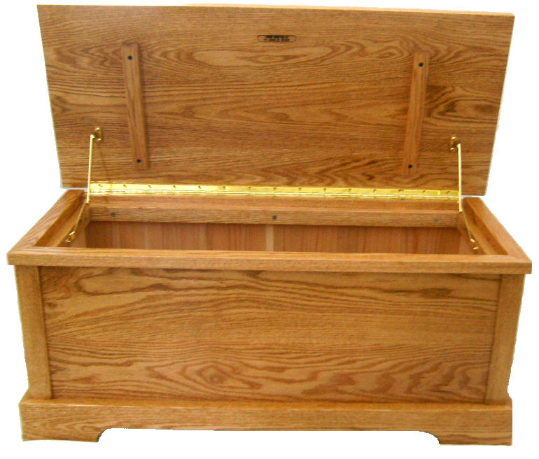 Oak Hope Chest w/Cedar Lining
